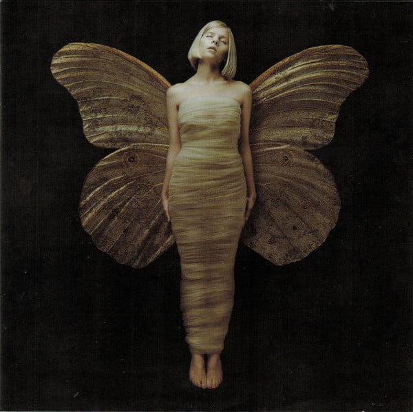 Aurora – All My Demons Greeting Me As A Friend (CD)